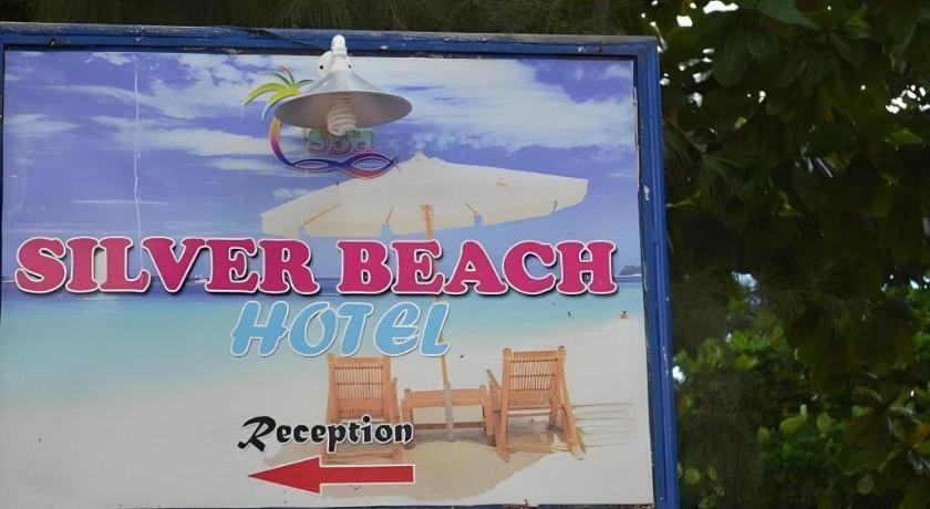 Silver Beach Hotel 트링코말리 외부 사진